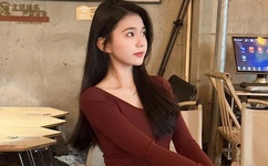 国产一卡2卡3卡4卡影视果冻